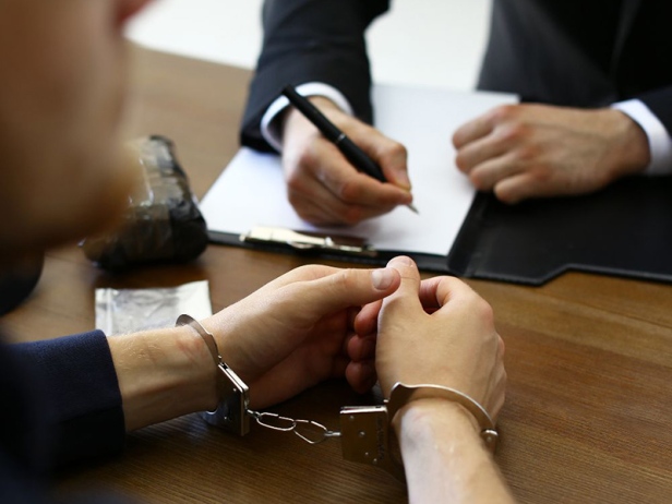Unveiling the Legal Process: What to Expect from a Criminal Lawyer in Toronto